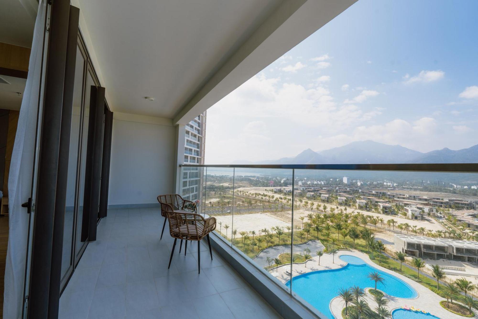 Aquamarine Beachfront Resort & Spa Камрань Екстер'єр фото